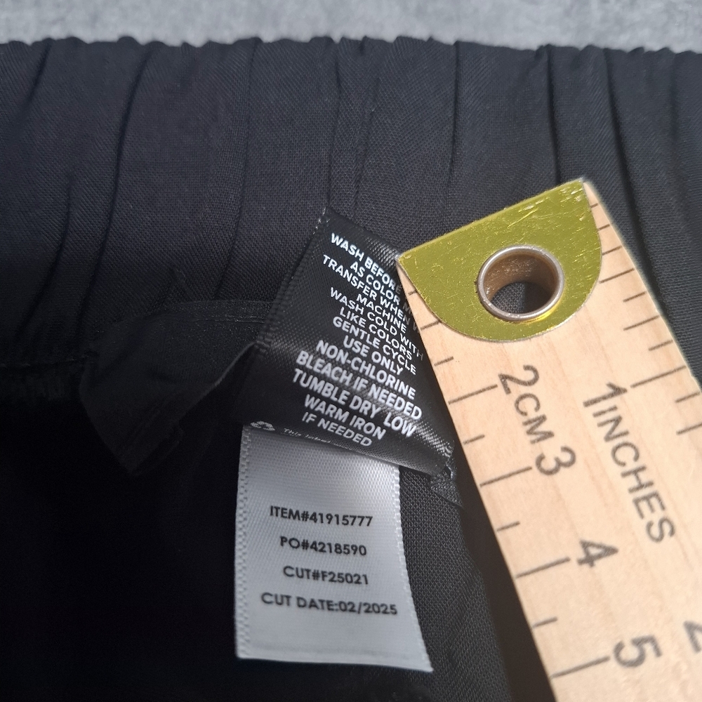 Torrid Pull On Wide Leg Challis Pant Womens Size 3 High Rise Black Elastic Black - Picture 12 of 13